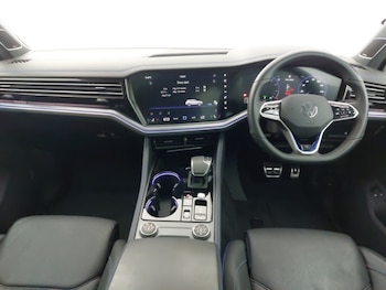 Used Volkswagen Touareg 2024 for sale - 78608601: Photo
