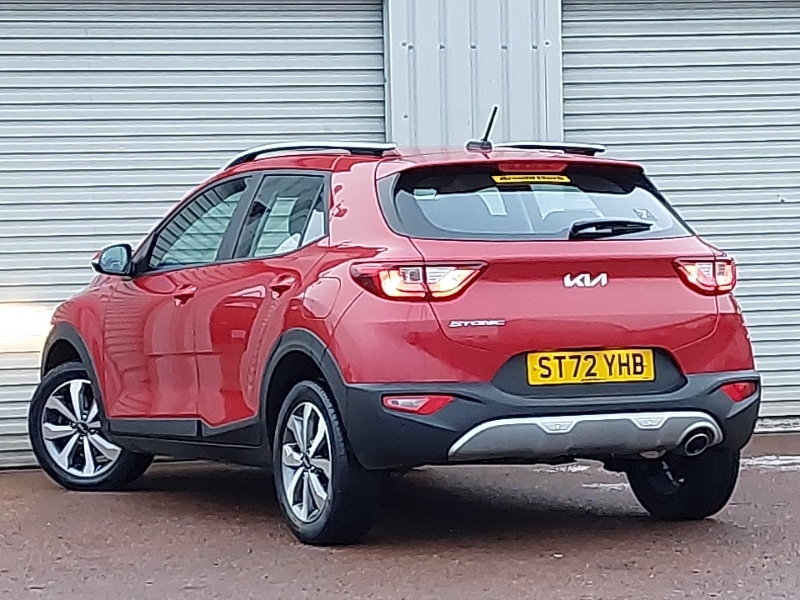 Used Kia Stonic 2023 for sale - 76682912: Photo 3