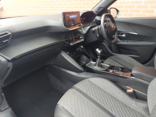 Used Peugeot 2008 2023 for sale - 76195006: Photo 5