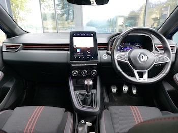 Used Renault Clio 2023 for sale - 76275427: Photo 2
