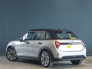 Used MINI Cooper 2025 for sale - 79406320: Photo