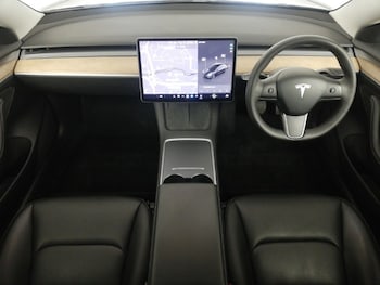Used Tesla Model 3 2022 for sale - 76187636: Photo 2