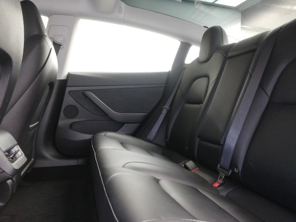 Used Tesla Model 3 2022 for sale - 76187636: Photo 6