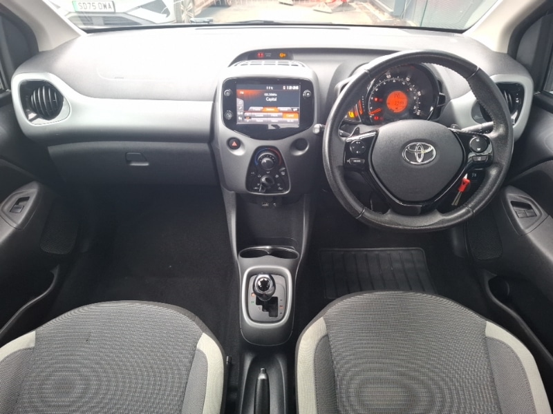 Used Toyota AYGO 2021 for sale - 77717535: Photo 2