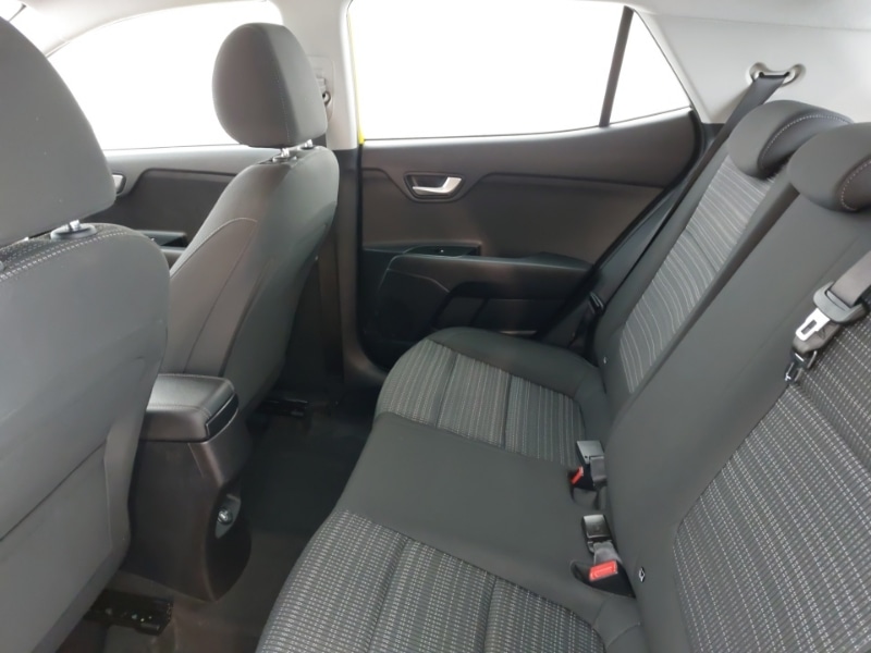 Used Kia Stonic 2023 for sale - 77797650: Photo 6