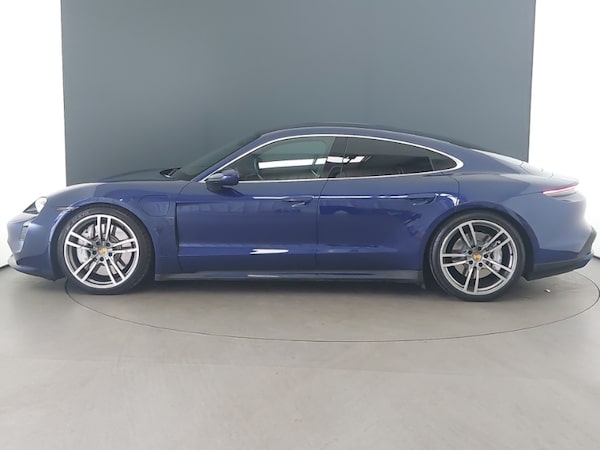 Used Porsche Taycan 2020 for sale - 76169366: Photo 4