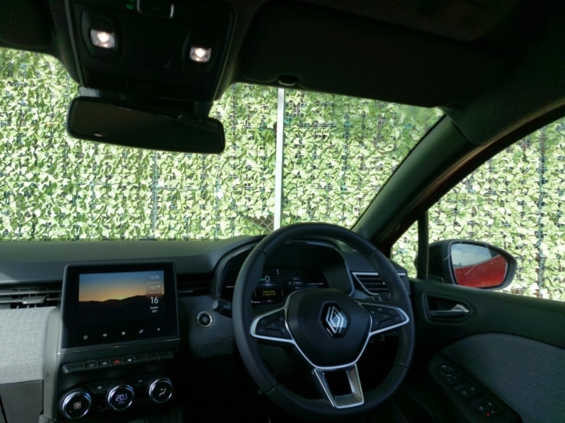 Used Renault Clio 2024 for sale - 76832973: Photo 2