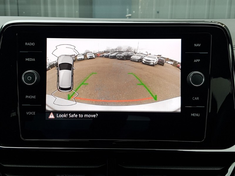 Used Volkswagen T-Roc 2023 for sale - 77938671: Photo 11