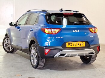 Used Kia Stonic 2023 for sale - 77817510: Photo