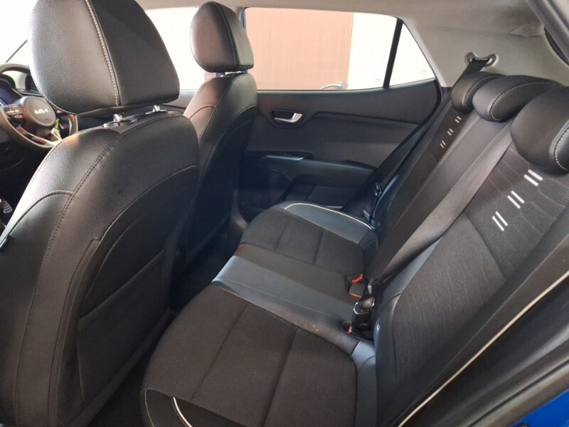 Used Kia Stonic 2023 for sale - 77817510: Photo 6
