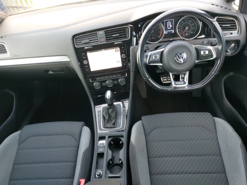 Used Volkswagen Golf 2020 for sale - 77304540: Photo 2