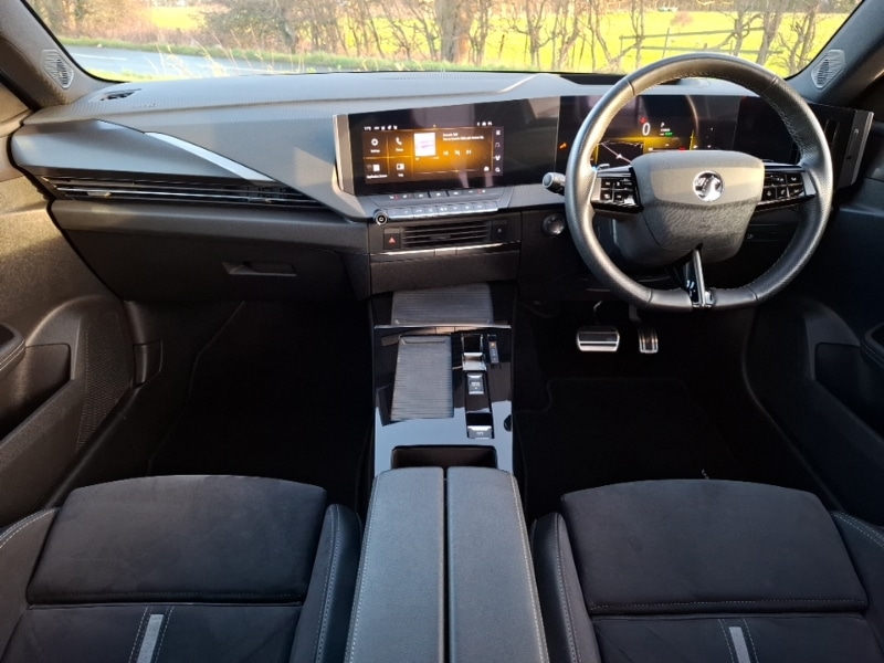 Used Vauxhall Astra 2023 for sale - 76906781: Photo 2