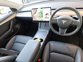 Used Tesla Model 3 2021 for sale - 77070762: Photo
