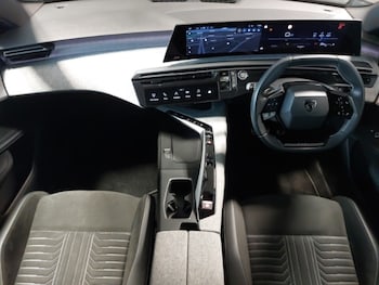 Used Peugeot 3008 2024 for sale - 76404317: Photo