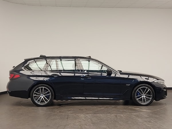 Used BMW 5 Series 2022 for sale - 76335432: Photo 2
