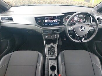 Used Volkswagen Polo 2021 for sale - 76269502: Photo 2
