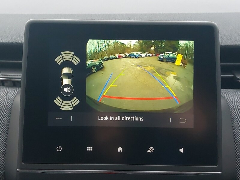 Used Renault Clio 2025 for sale - 76925370: Photo 11