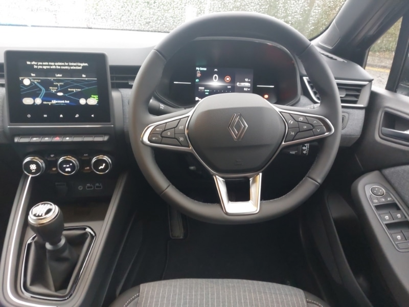 Used Renault Clio 2025 for sale - 76925370: Photo 7