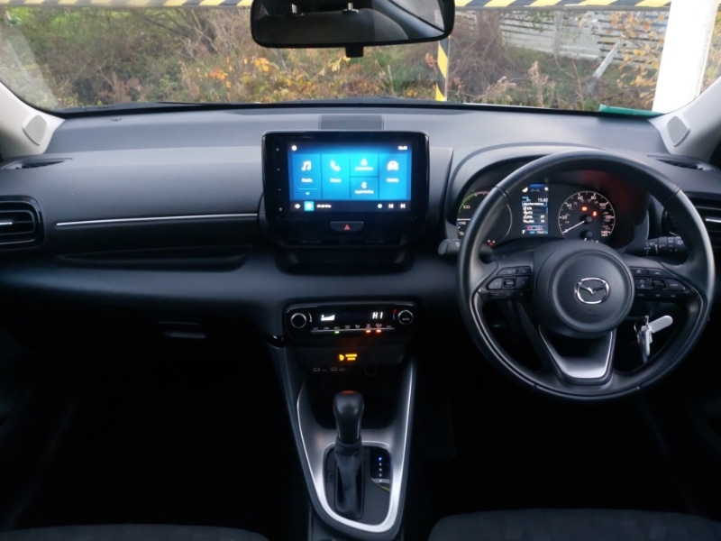 Used Mazda Mazda2 HYBRID 2024 for sale - 76925409: Photo 2