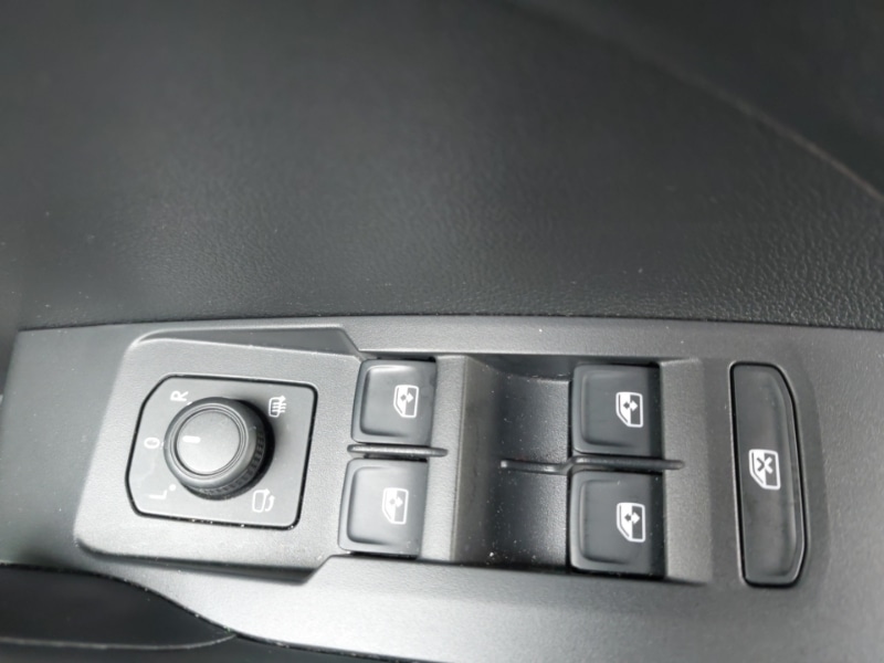 Used Volkswagen T-Cross 2025 for sale - 78080106: Photo 12