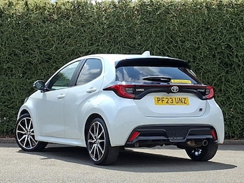 Used Toyota Yaris 2023 for sale - 79331981: Photo