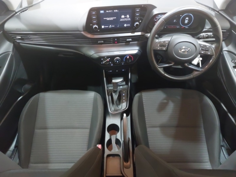 Used Hyundai i20 2023 for sale - 77923584: Photo 2