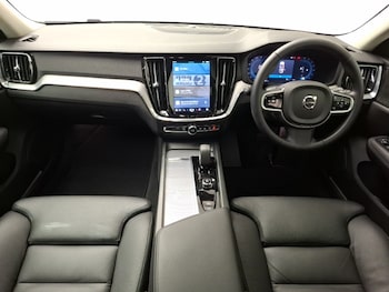 Used Volvo V60 2025 for sale - 78290637: Photo