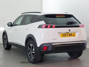 Used Peugeot 2008 2021 for sale - 76555870: Photo