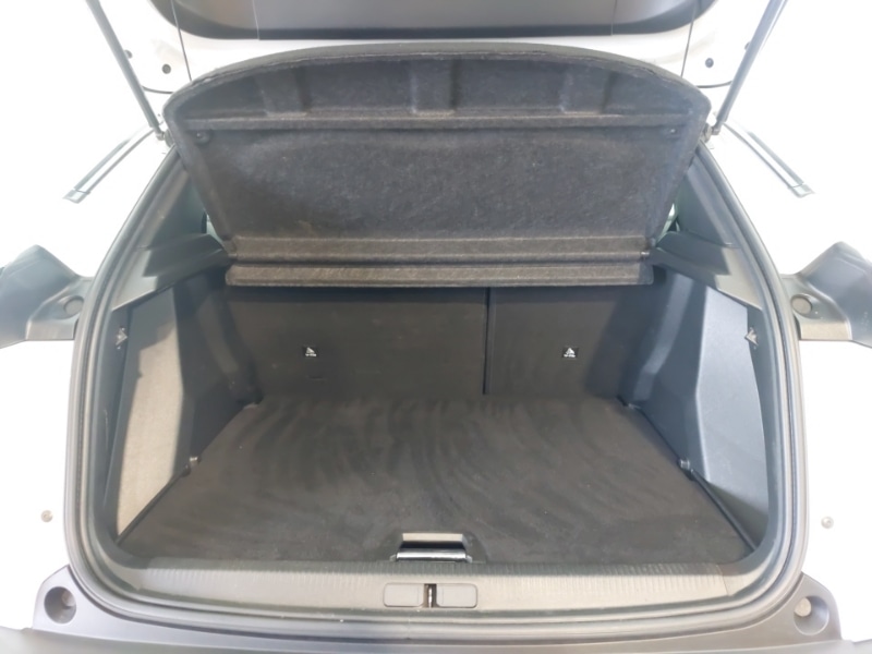 Used Peugeot 2008 2021 for sale - 76555870: Photo 8