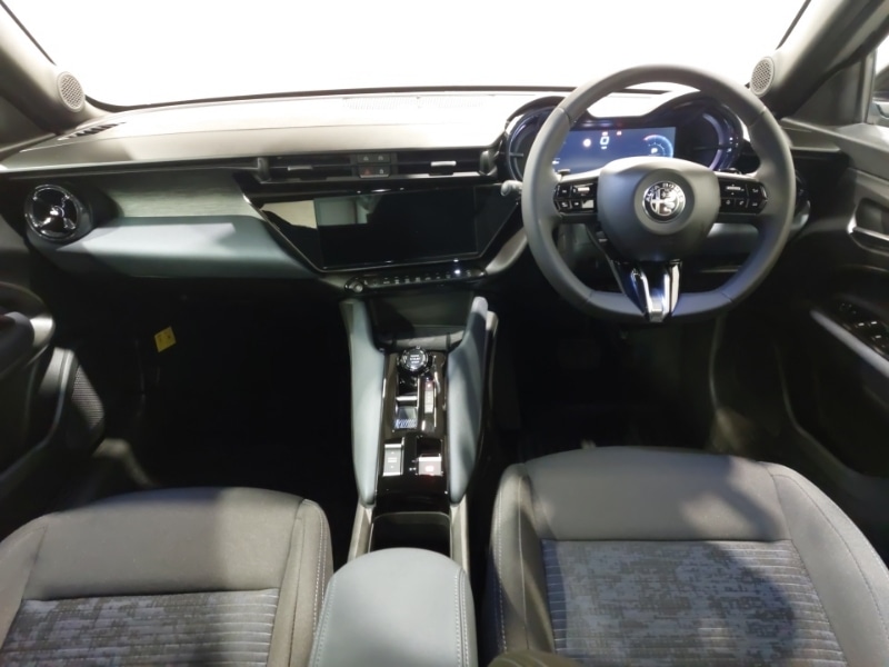 Used Alfa Romeo Junior 2025 for sale - 78135411: Photo 2