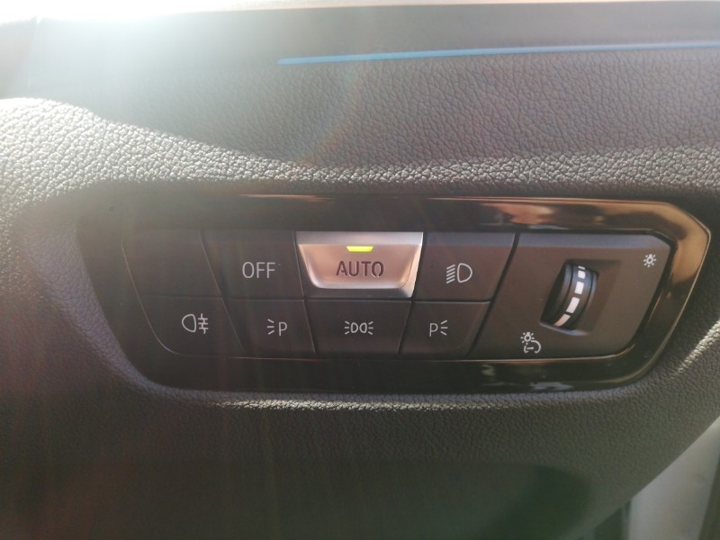 Used BMW 3 Series 2024 for sale - 76475609: Photo 11