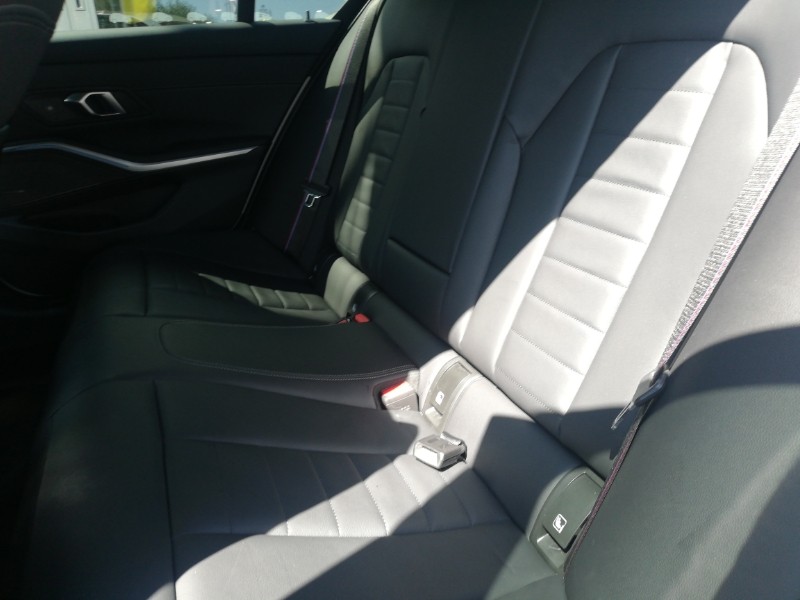 Used BMW 3 Series 2024 for sale - 76475609: Photo 6