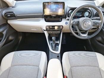 Used Toyota Yaris 2023 for sale - 78439234: Photo