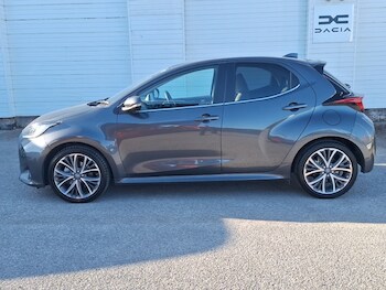 Used Toyota Yaris 2023 for sale - 78439234: Photo