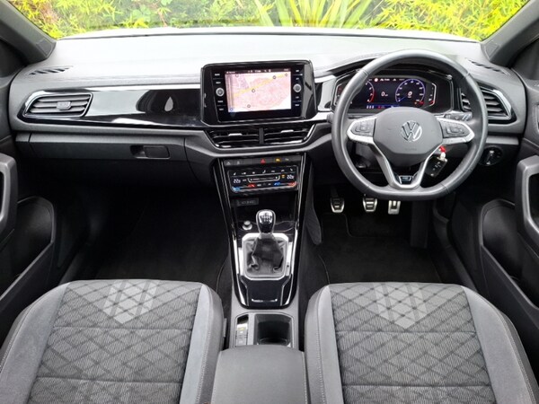 Used Volkswagen T-Roc 2023 for sale - 76150336: Photo 2