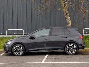 Used Volkswagen Golf 2024 for sale - 77823211: Photo