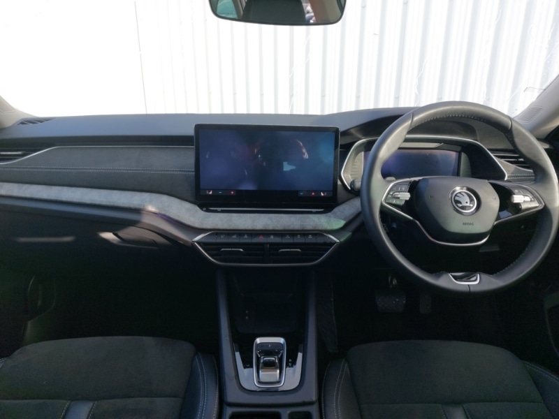 Used Skoda Octavia 2024 for sale - 77985377: Photo 2