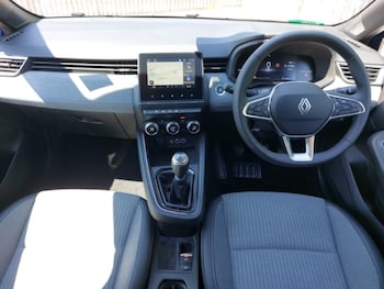 Used Renault Clio 2025 for sale - 79157195: Photo