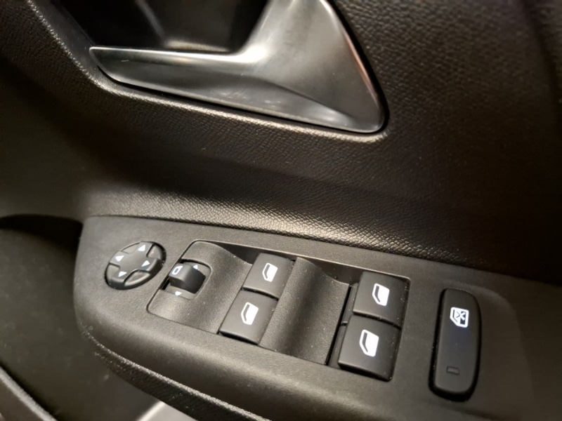 Used Vauxhall Corsa 2023 for sale - 77537012: Photo 12