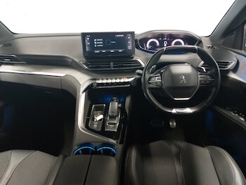 Used Peugeot 3008 2022 for sale - 76325101: Photo 2