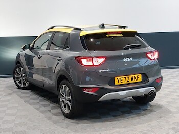 Used Kia Stonic 2023 for sale - 77365891: Photo