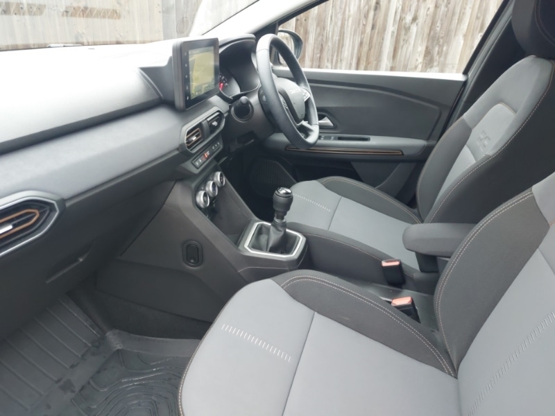 Used Dacia Sandero Stepway 2024 for sale - 77273729: Photo 5