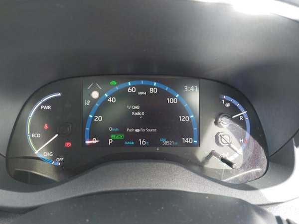 Used Toyota Yaris Cross 2022 for sale - 76328733: Photo 12