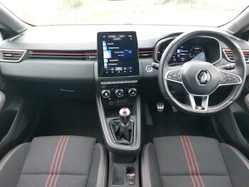 Used Renault Clio 2023 for sale - 76191418: Photo 2