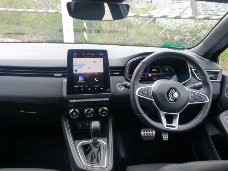 Used Renault Clio 2023 for sale - 78126984: Photo 2