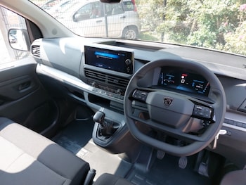 Used Peugeot Expert 2024 for sale - 76700139: Photo