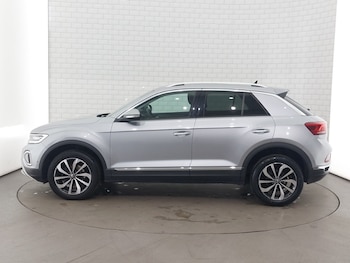 Used Volkswagen T-Roc 2023 for sale - 78572204: Photo