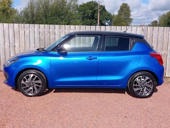 Used Suzuki Swift 2023 for sale - 77242138: Photo