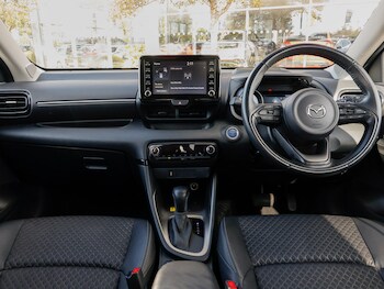Used Mazda Mazda2 HYBRID 2023 for sale - 76144950: Photo 2