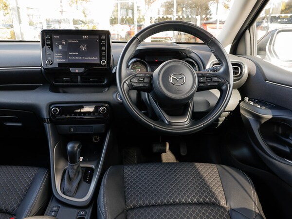 Used Mazda Mazda2 HYBRID 2023 for sale - 76144950: Photo 7